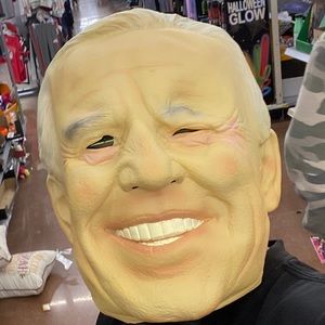 Meet your Posher, Ethan